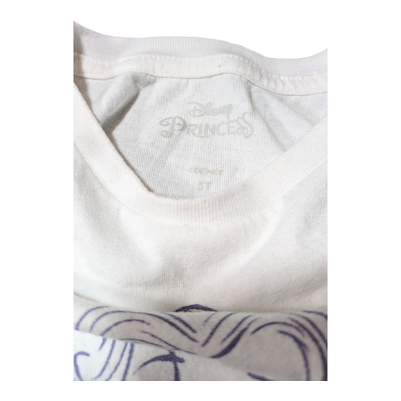 Disney - Princess Belle w/ her Book and Roses-Butterfly Short Sleeve Tee Size 5T - Picture 4 of 5